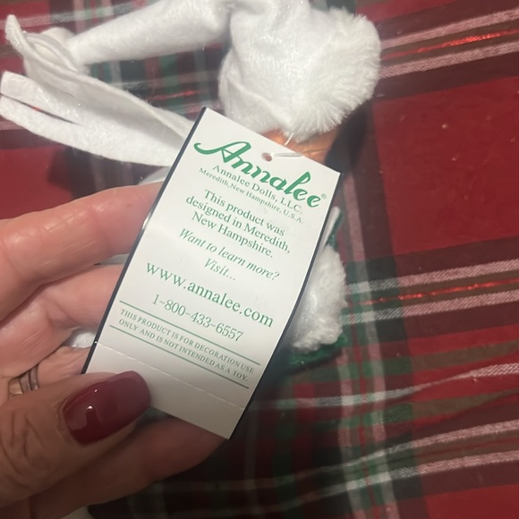 NWT ANNALEE DOLL 9" VERY MERRY WHITE ELF 510420 - Picture 3 of 7
